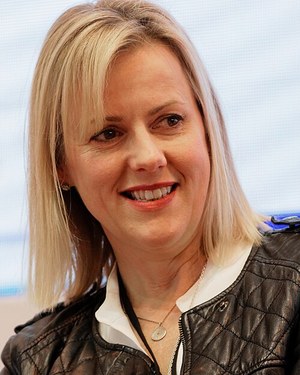 Portrait of Jojo Moyes