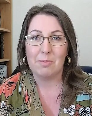 Portrait of Ruth Ware